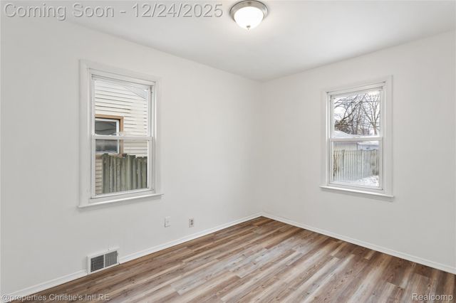 6027 Wilmer Street, Westland, MI 48185