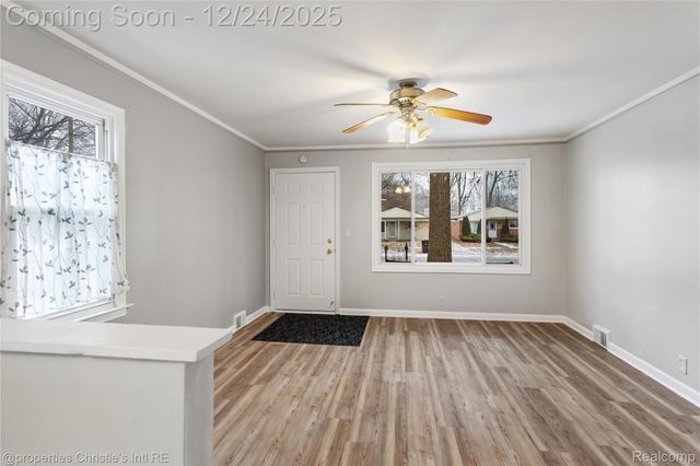 6027 Wilmer Street, Westland, MI 48185