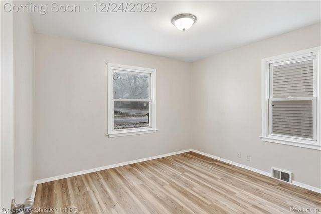 6027 Wilmer Street, Westland, MI 48185