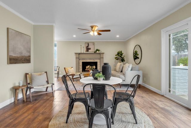 4970 Hillhurst Dr, Fair Oaks, CA 95628