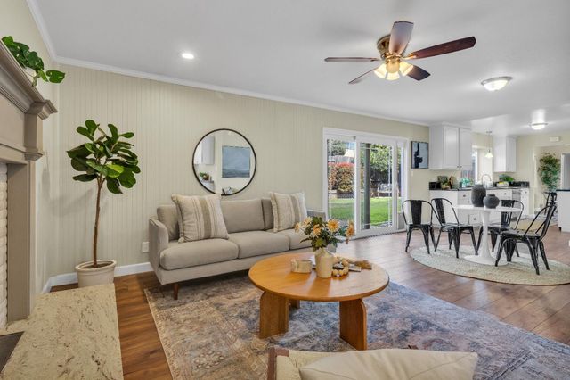 4970 Hillhurst Dr, Fair Oaks, CA 95628