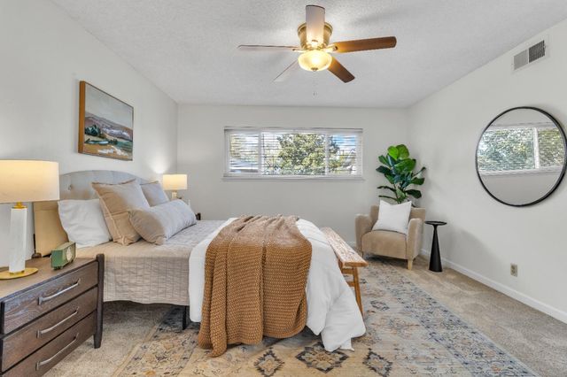 4970 Hillhurst Dr, Fair Oaks, CA 95628