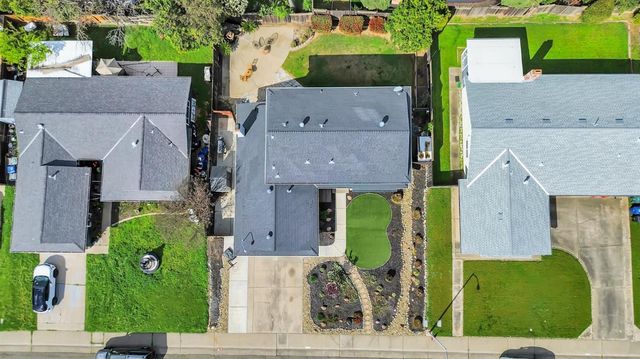 4970 Hillhurst Dr, Fair Oaks, CA 95628