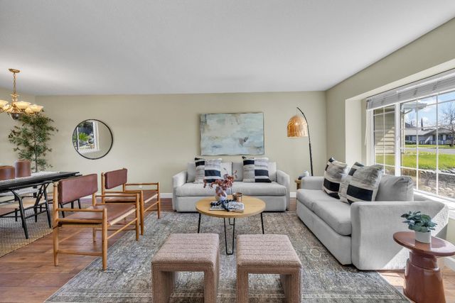 4970 Hillhurst Dr, Fair Oaks, CA 95628