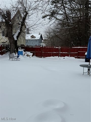 378 Wildwood Avenue, Akron, OH 44320