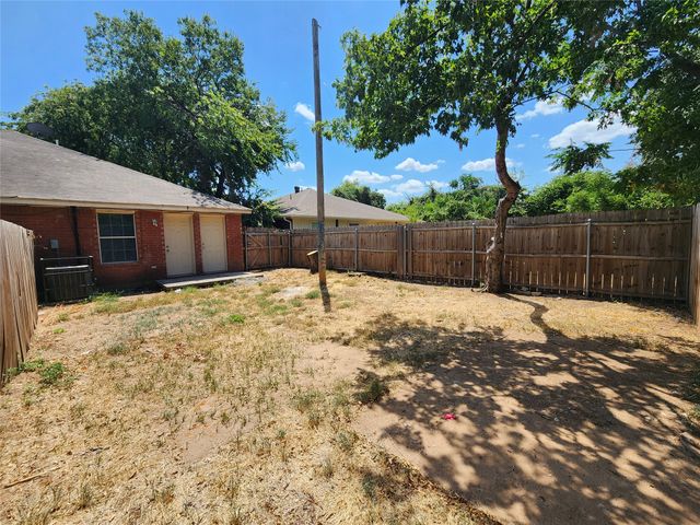 2917 Van Horn Avenue, Fort Worth, TX 76111