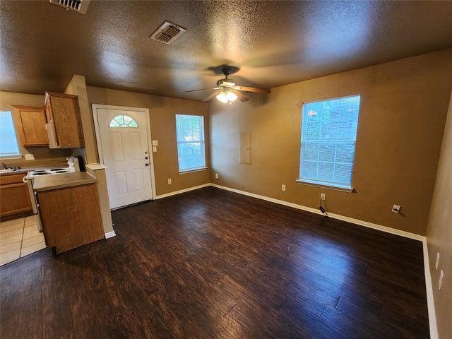 2917 Van Horn Avenue, Fort Worth, TX 76111