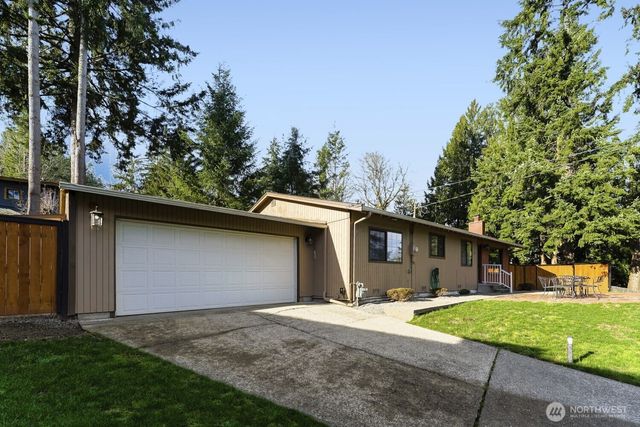 715 Sunrise Place SW, Issaquah, WA 98027
