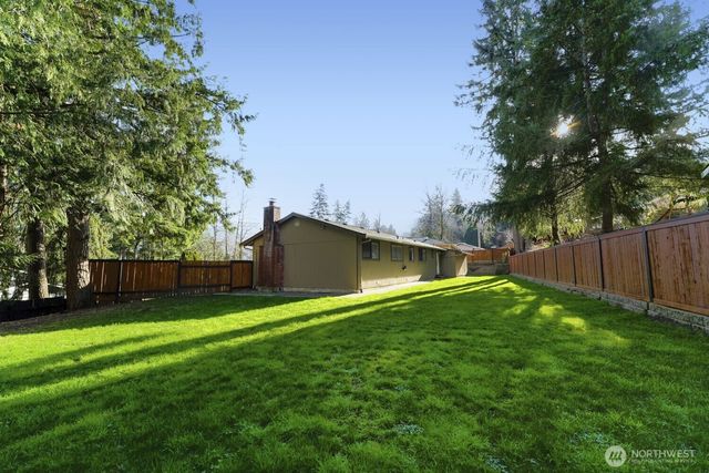 715 Sunrise Place SW, Issaquah, WA 98027