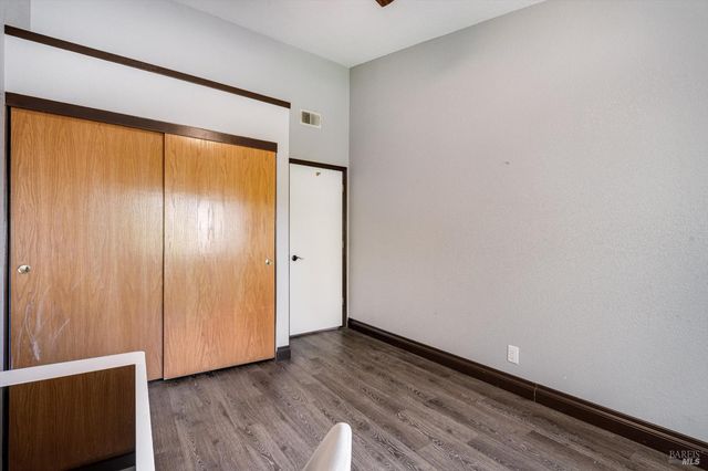 187 Wikiup Meadows Dr, Santa Rosa, CA 95403