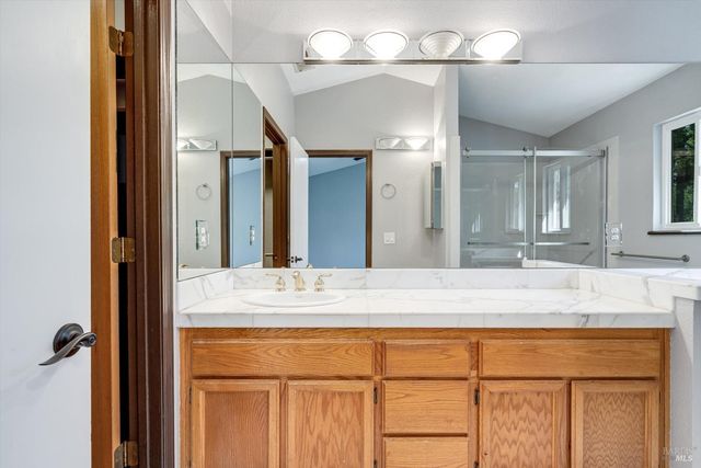 187 Wikiup Meadows Dr, Santa Rosa, CA 95403