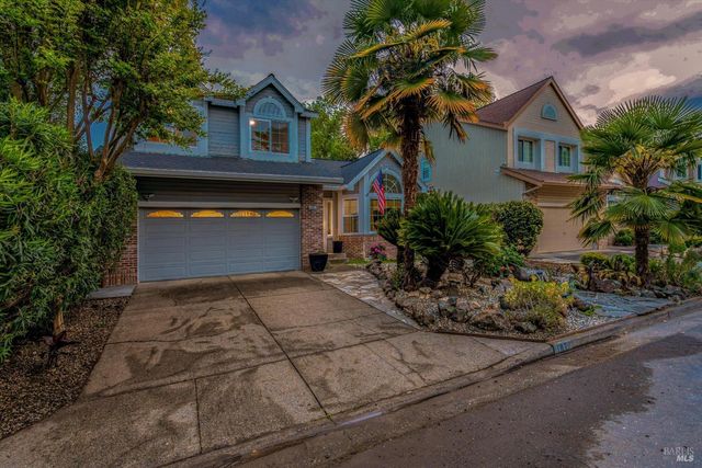 187 Wikiup Meadows Dr, Santa Rosa, CA 95403