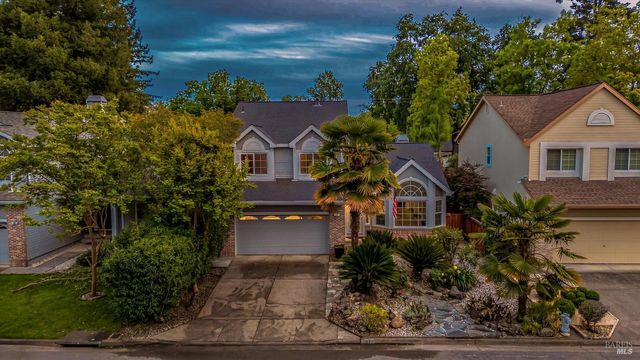 187 Wikiup Meadows Dr, Santa Rosa, CA 95403