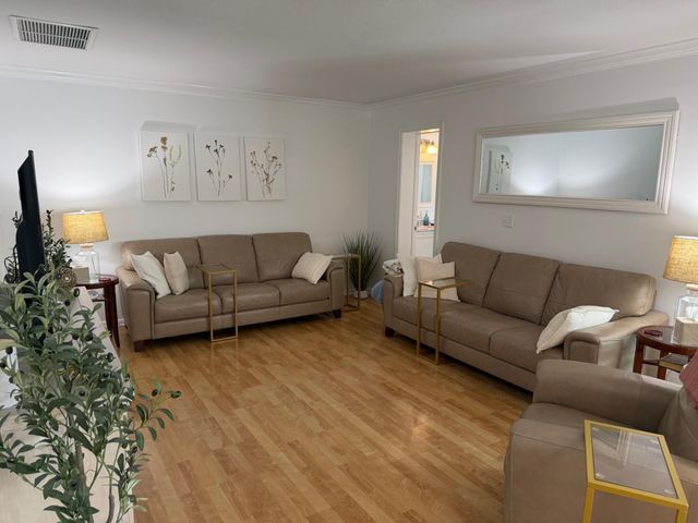 10124 Seagrape Way, Palm Beach Gardens, FL 33418
