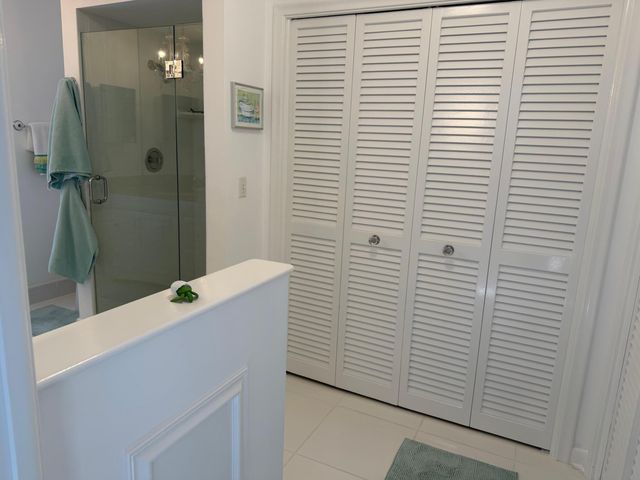 10124 Seagrape Way, Palm Beach Gardens, FL 33418