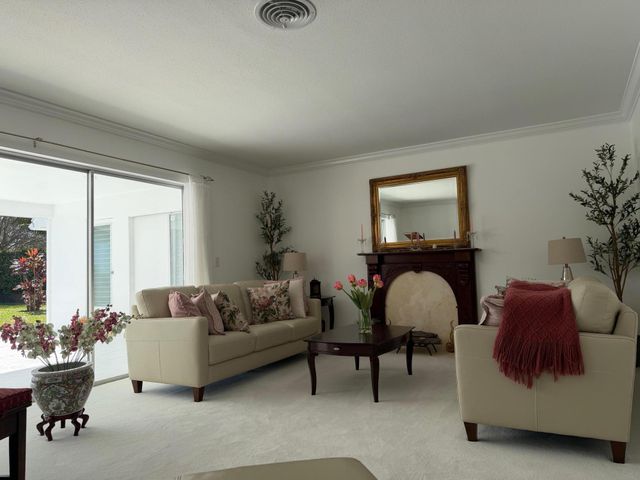 10124 Seagrape Way, Palm Beach Gardens, FL 33418