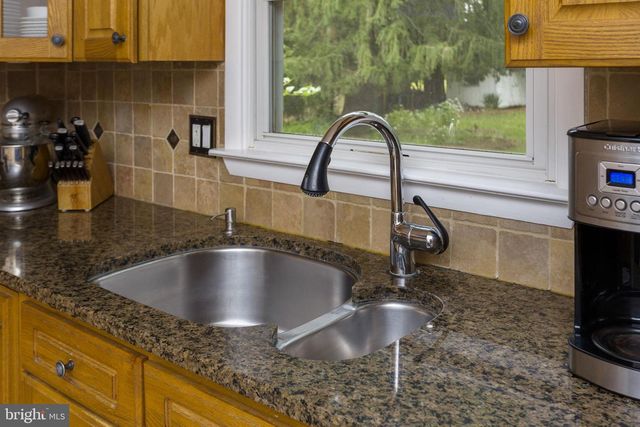 42 NASSAU PL, Princeton Junction, NJ 08550