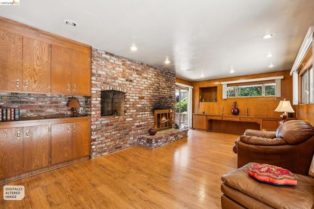 11233 Monan St, Oakland, CA 94605