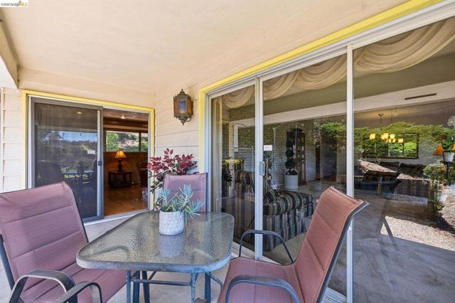 11233 Monan St, Oakland, CA 94605