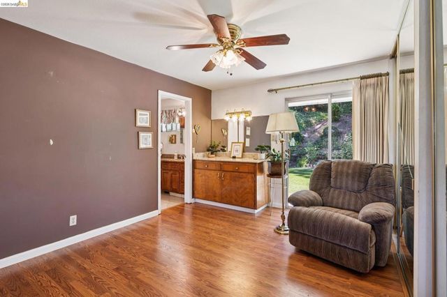 11233 Monan St, Oakland, CA 94605