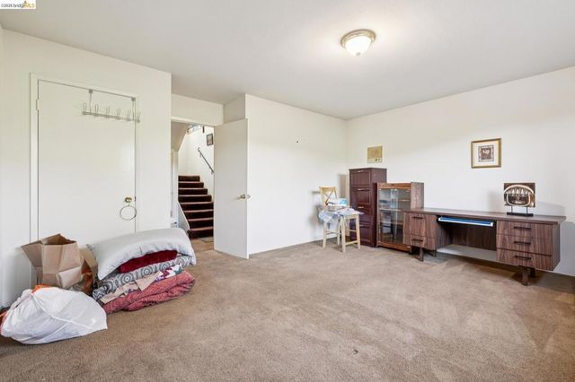 11233 Monan St, Oakland, CA 94605