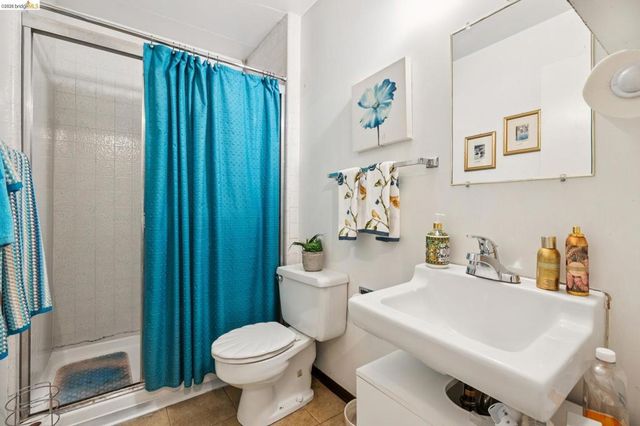 11233 Monan St, Oakland, CA 94605