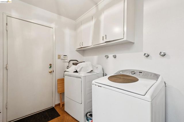 11233 Monan St, Oakland, CA 94605