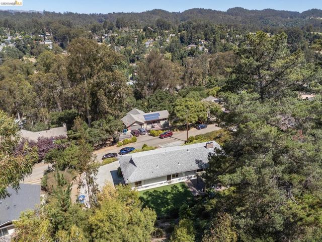 11233 Monan St, Oakland, CA 94605