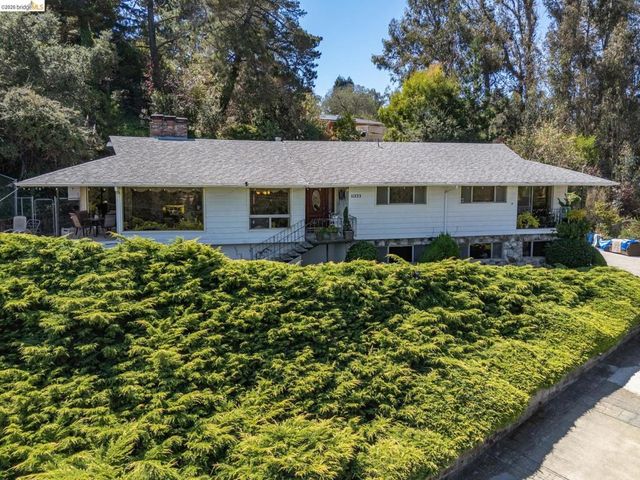 11233 Monan St, Oakland, CA 94605