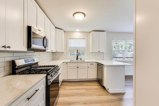 1329 Neskola Court, Naperville, IL 60564