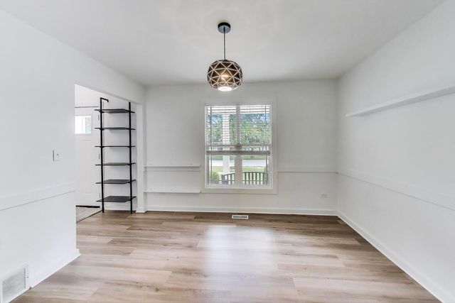 1329 Neskola Court, Naperville, IL 60564