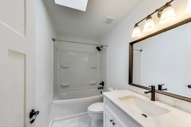 1329 Neskola Court, Naperville, IL 60564