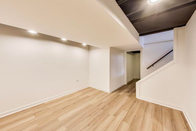 1329 Neskola Court, Naperville, IL 60564