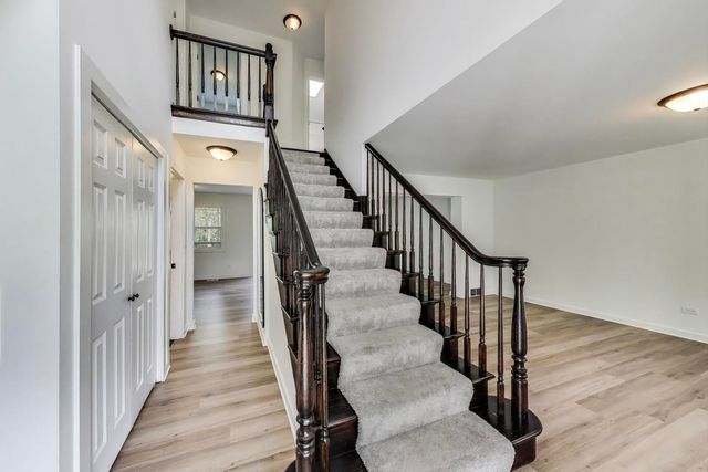 1329 Neskola Court, Naperville, IL 60564