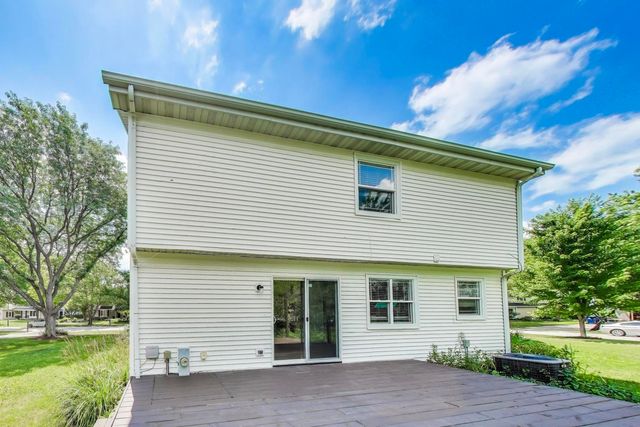 1329 Neskola Court, Naperville, IL 60564