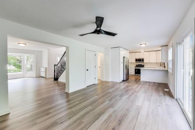 1329 Neskola Court, Naperville, IL 60564