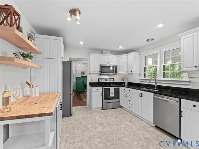 4111 Stratford Rd, Richmond, VA 23225