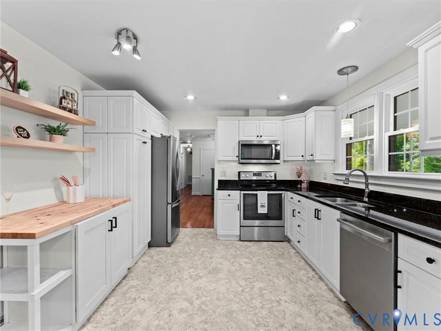 4111 Stratford Rd, Richmond, VA 23225