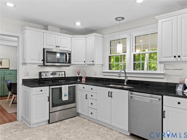 4111 Stratford Rd, Richmond, VA 23225