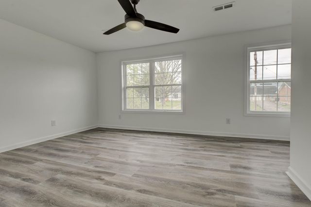 426 E Broadway Street, Winchester, KY 40391