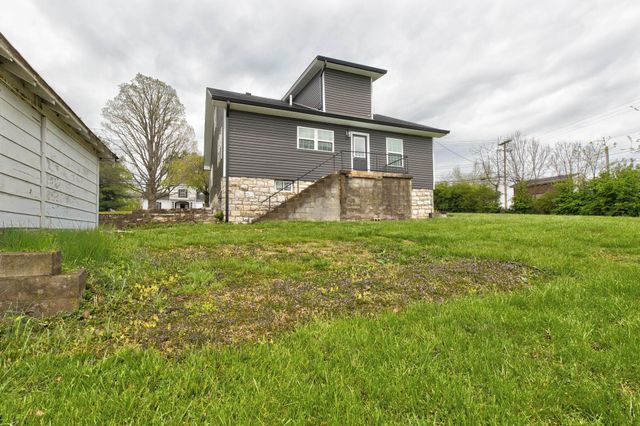426 E Broadway Street, Winchester, KY 40391