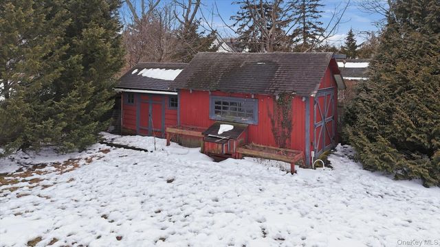 149 Union Avenue, Islip, NY 11751