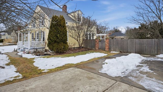 149 Union Avenue, Islip, NY 11751