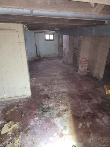 2131 Townsend Street, Detroit, MI 48214