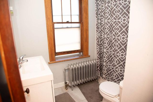 1453 7th Street E, Saint Paul, MN 55106