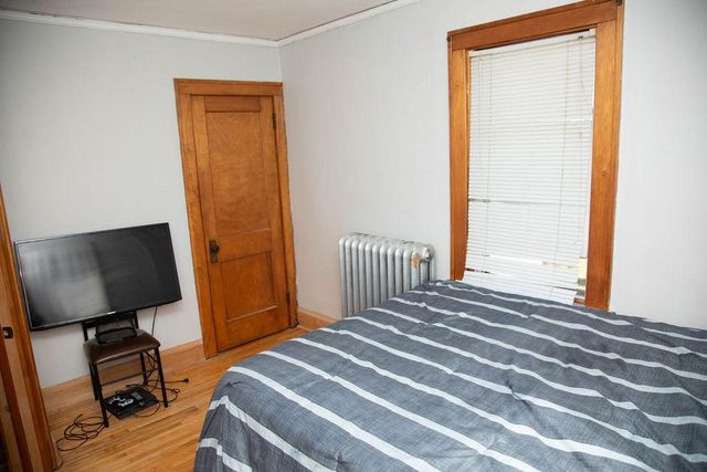 1453 7th Street E, Saint Paul, MN 55106