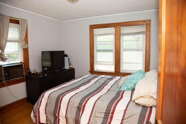 1453 7th Street E, Saint Paul, MN 55106