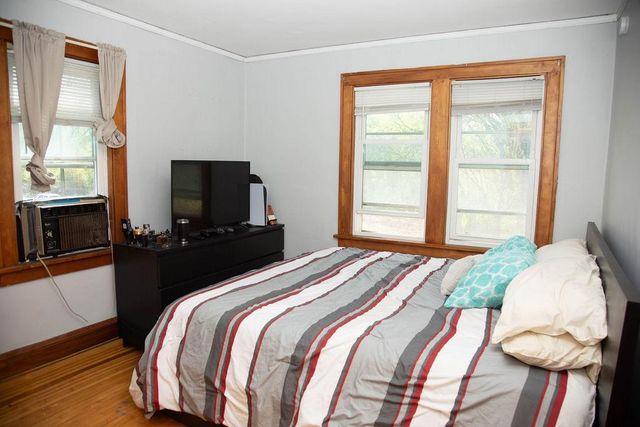 1453 7th Street E, Saint Paul, MN 55106