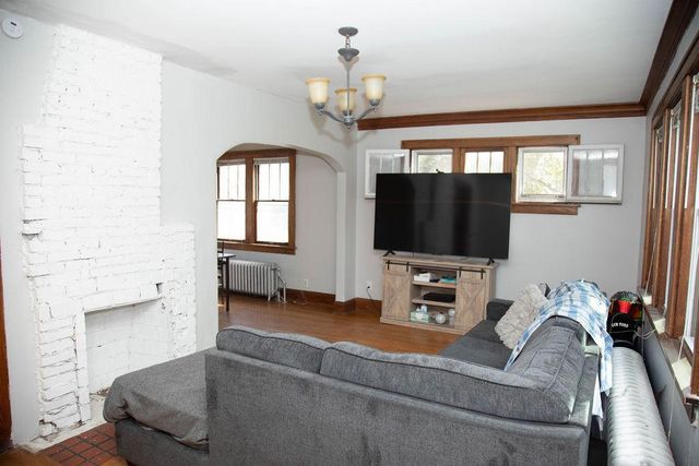 1453 7th Street E, Saint Paul, MN 55106