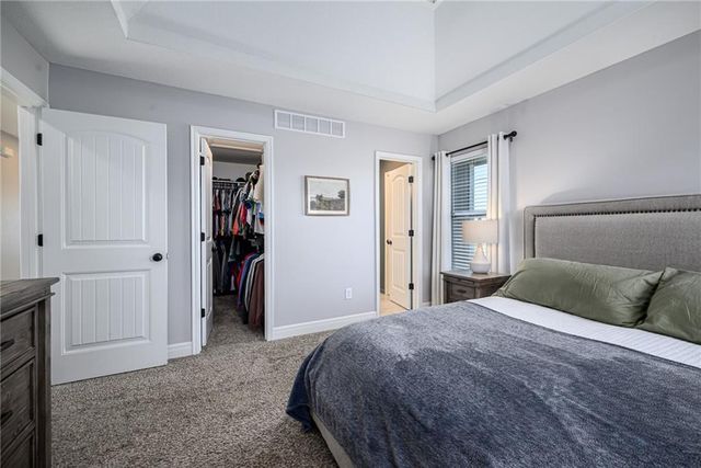6996 141st Street, Basehor, KS 66007
